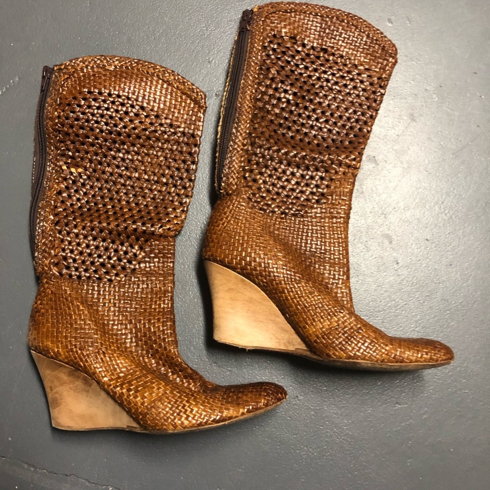 Woven leather boots size 91/2